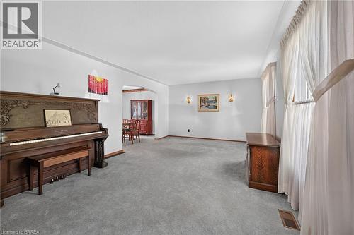 5 Rathbun Place, Brantford, ON 