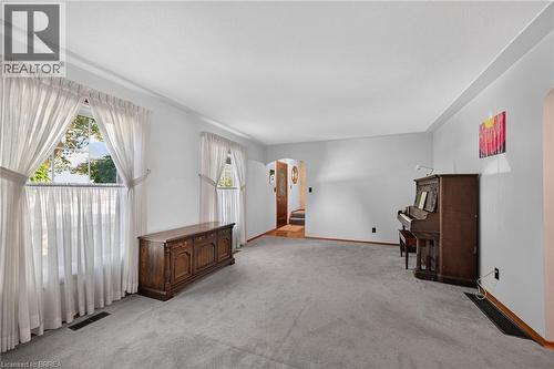 5 Rathbun Place, Brantford, ON 