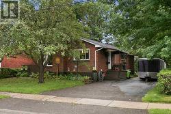 19 Illinois AVE Sault Ste. Marie, ON P6A 4M2
