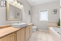 Primary ensuite with soaker tub - 