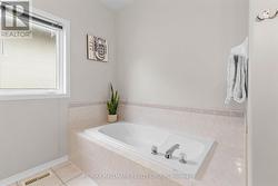 Ensuite soaker tub and window - 