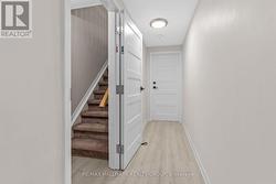 Lower-level secondary unit private entrance hall - 