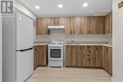 Lower level secondary unit kitchen - 5 Rayburn Street, Ottawa, ON 