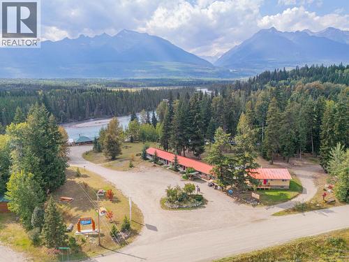11957 L'Heureux (Tete Jaune Lodge), Valemount, BC 