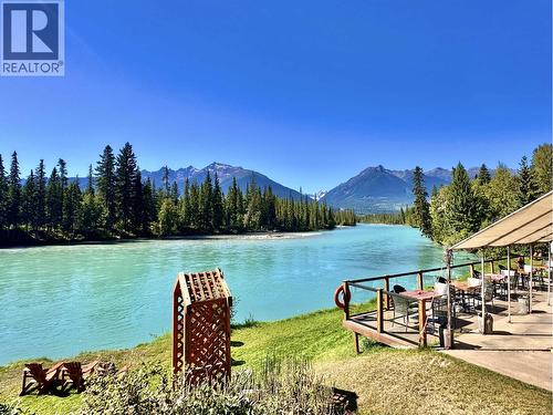 11957 L'Heureux (Tete Jaune Lodge), Valemount, BC 