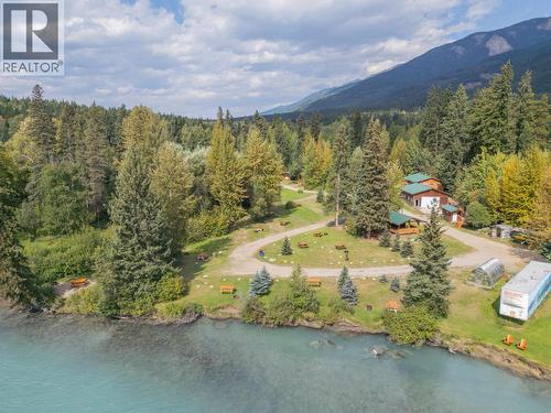 11957 L'Heureux (Tete Jaune Lodge), Valemount, BC 