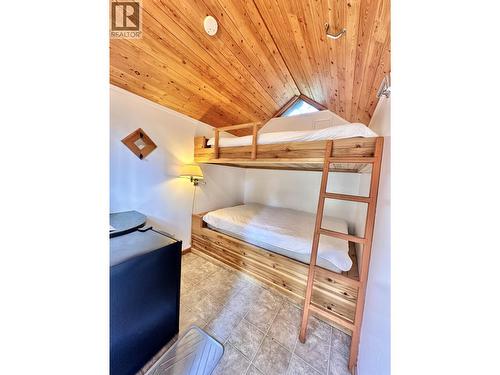 11957 L'Heureux (Tete Jaune Lodge), Valemount, BC 