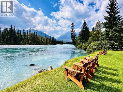 11957 L'Heureux (Tete Jaune Lodge), Valemount, BC 