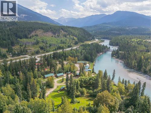 11957 L'Heureux (Tete Jaune Lodge), Valemount, BC 