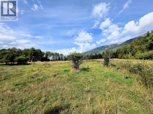 13490 Bunbury Road, Dunster, BC 
