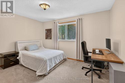 1696 Applewood Crescent, Peterborough (Monaghan Ward 2), ON 