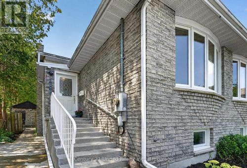 1696 Applewood Crescent, Peterborough (Monaghan Ward 2), ON 