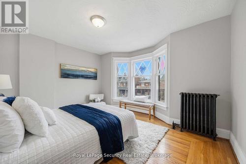 667 Ossington Avenue, Toronto, ON 