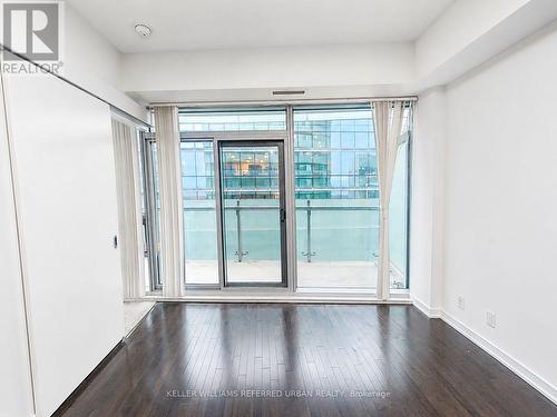 4309 - 14 YORK STREET , Toronto, Ontario M5J 2Z2 2