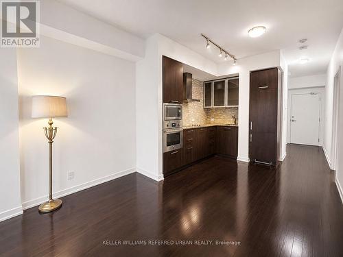 4309 - 14 YORK STREET , Toronto, Ontario M5J 2Z2 5