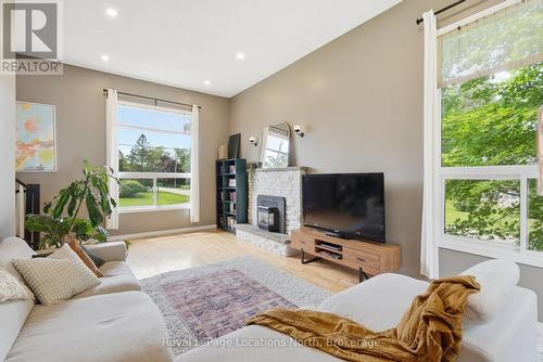 2595 6Th Avenue W, Owen Sound, ON 
