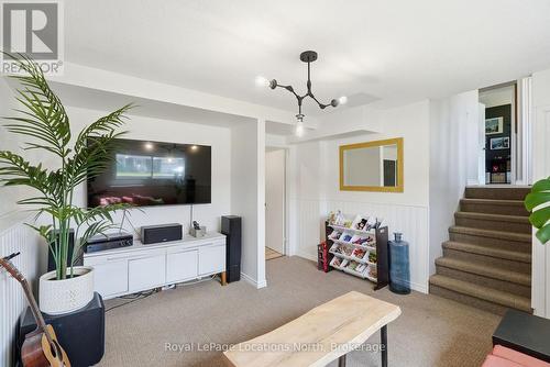 2595 6Th Avenue W, Owen Sound, ON 
