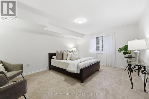 17 Burgundy Court, Whitby, ON 