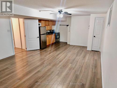 LOWER - 11 CATHERINE DRIVE , Barrie, Ontario L4N 0Y5 2