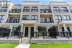 8 - 95 BROOKFIELD ROAD Oakville, ON L6K 2Y8