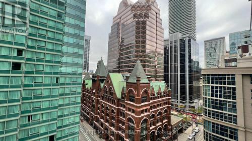 1011 - 25 Richmond Street E, Toronto, ON 