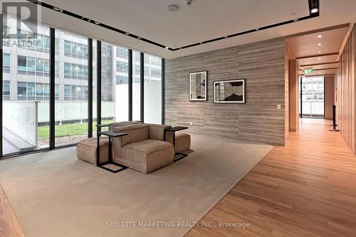 1011 - 25 Richmond Street E, Toronto, ON 