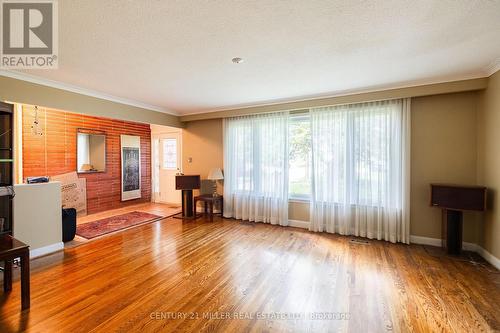 1242 Donlea Crescent, Oakville, ON 