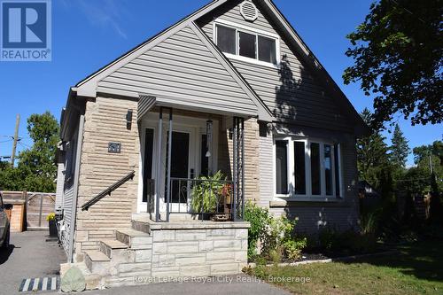 61 NELSON COURT , Halton Hills (AC Acton), Ontario L7J 1A5 1