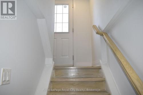 61 NELSON COURT , Halton Hills (AC Acton), Ontario L7J 1A5 4