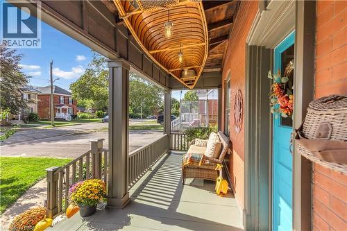 17 Alexander Avenue, Paris, ON 