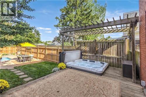 17 Alexander Avenue, Paris, ON 