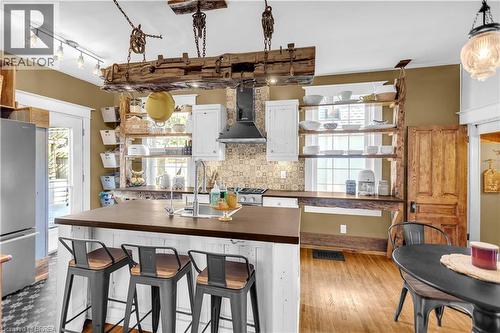17 Alexander Avenue, Paris, ON 