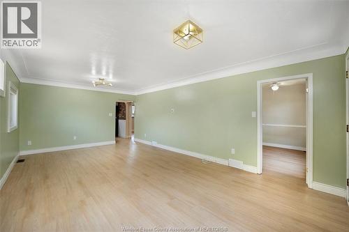 986 Eastlawn Avenue, Windsor, ON 