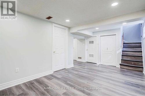 32 Lauralynn Crescent, Toronto, ON 