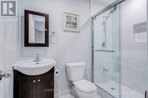 32 Lauralynn Crescent, Toronto, ON 