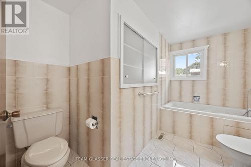 6 Heath Place, London South (South T), ON 