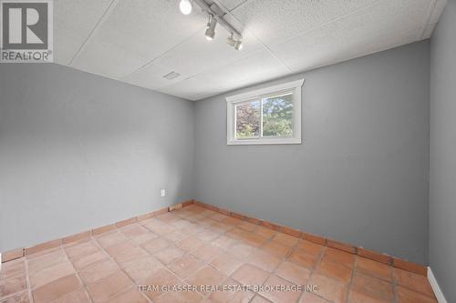 6 Heath Place, London South (South T), ON 