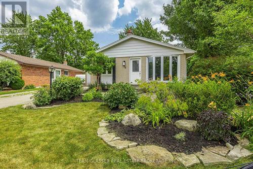 6 Heath Place, London South (South T), ON 