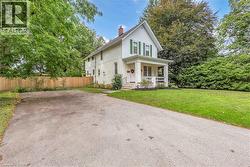 11 TUTELA HEIGHTS Road Brantford, ON N3T 1A2
