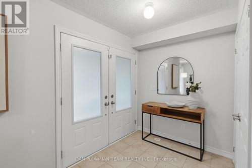 14 Cornerside Way, Whitby, ON 