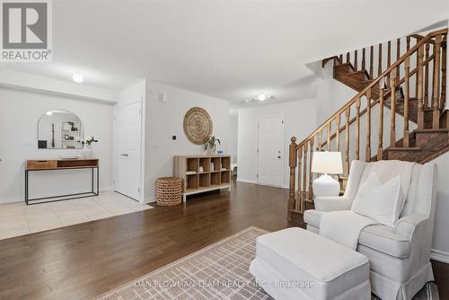 14 Cornerside Way, Whitby, ON 