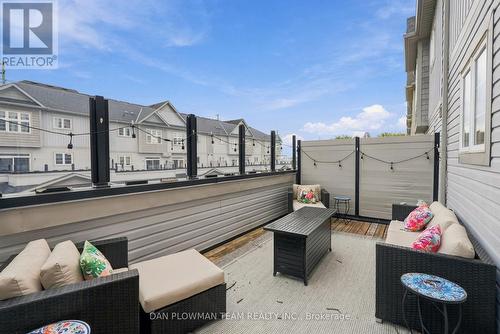 14 Cornerside Way, Whitby, ON 