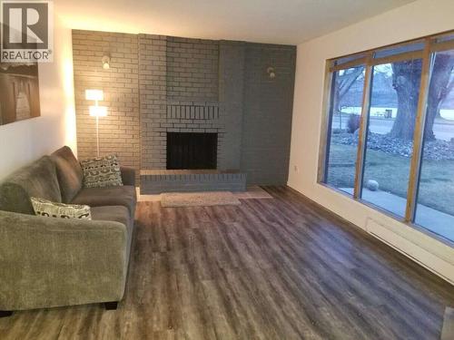 4194 Beach Avenue, Peachland, BC 