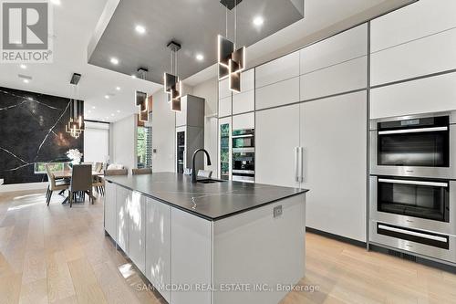 112 Elton Park Road, Oakville, ON 
