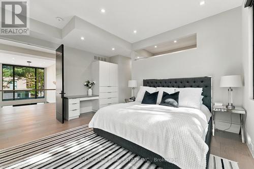 112 Elton Park Road, Oakville, ON 