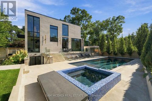 112 Elton Park Road, Oakville, ON 