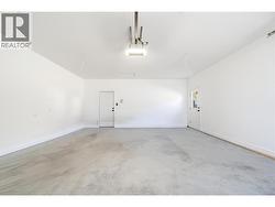 Garage - 