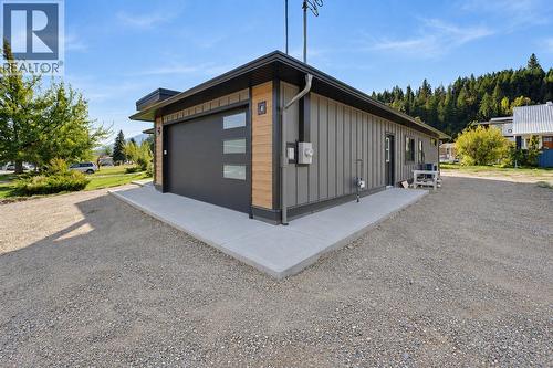 186 Salmon Arm Drive, Enderby, BC 