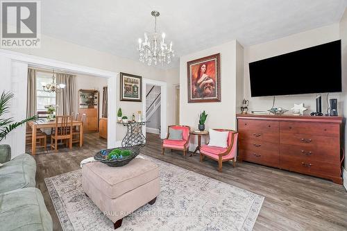 Living Room - 100 Poole Street, Mcnab/Braeside, ON 