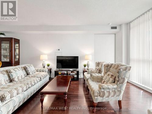 513 - 770 Bay Street, Toronto, ON 